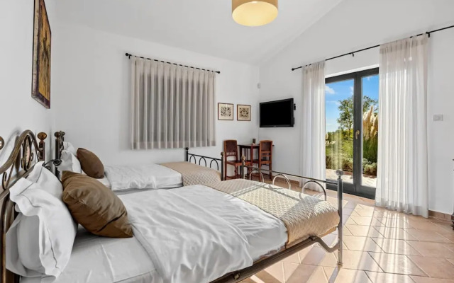 Idyllic Istrian Escape With Pool