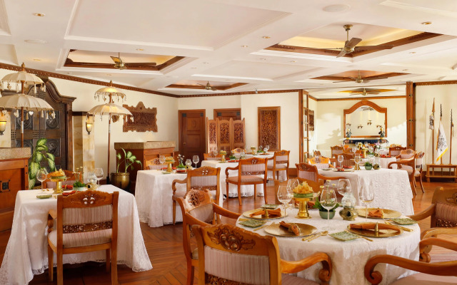 Nusa Dua Beach Hotel and Spa 