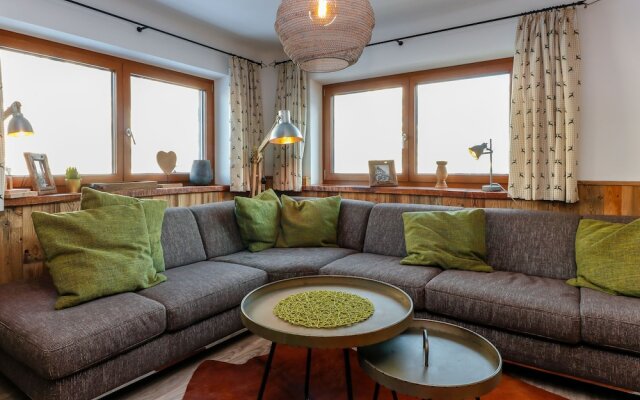 Modern Holiday Home in Salzburg with Swimming Pool