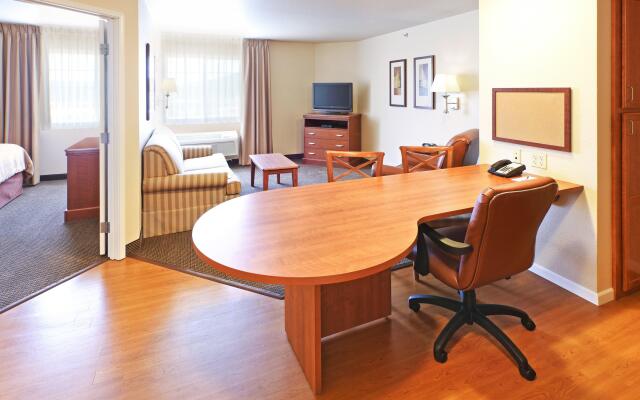 Candlewood Suites Fayetteville – University of Arkansas, an IHG Hotel