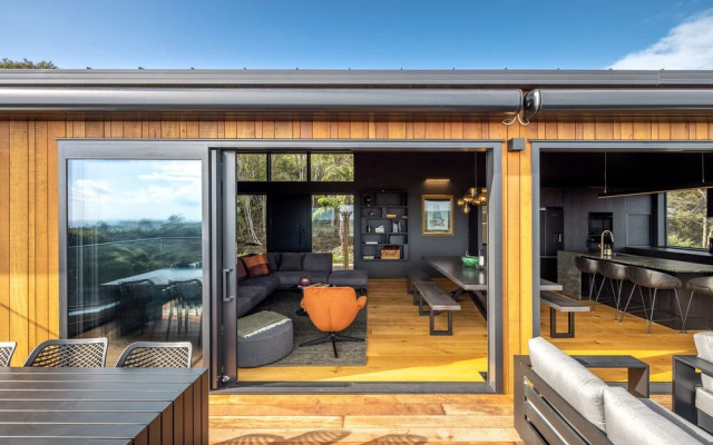 Kaitiaki Lodge - Pool & hot tub