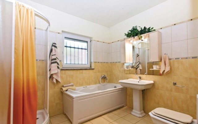 Stunning Home in Medulin With Wifi and 1 Bedrooms