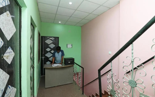 Shree Ram Guest House By OYO Rooms