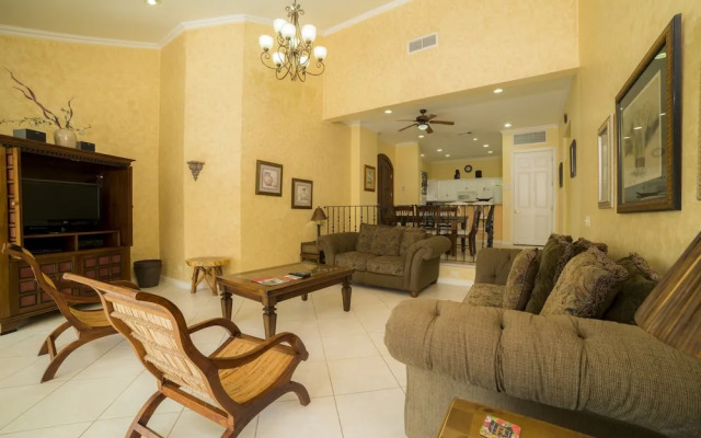 Del Mar Condominiums