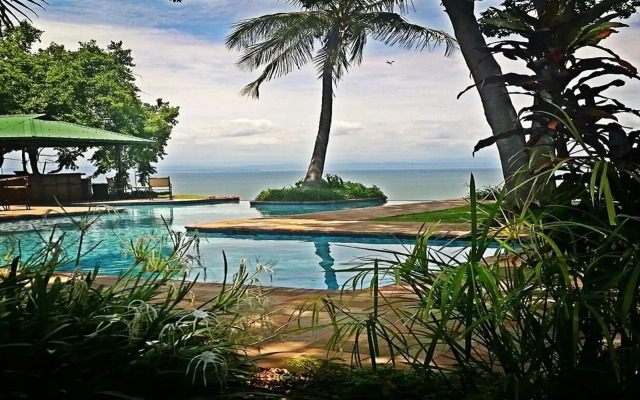 Bumi Hills Safari Lodge