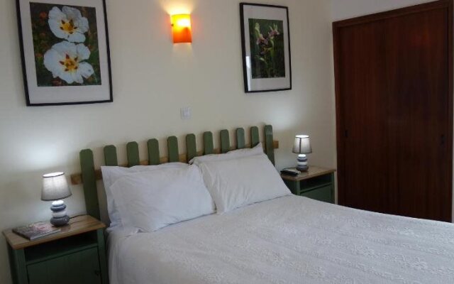 Oliveira Guesthouse