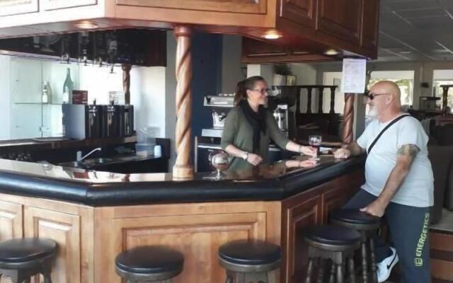 Brit Hotel Confort Gien