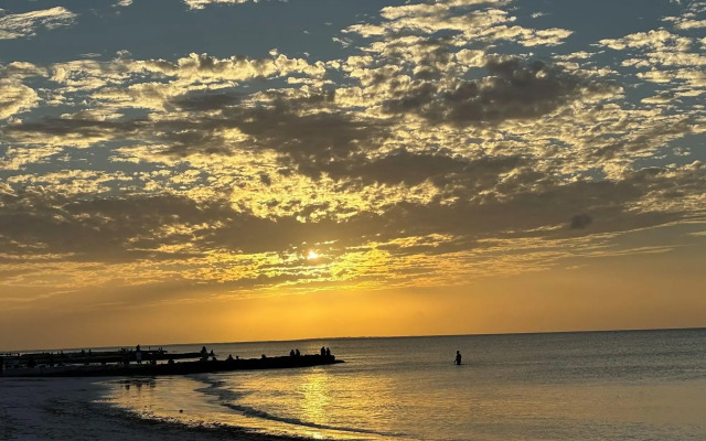 La Diosa Kali Beach Front Hotel