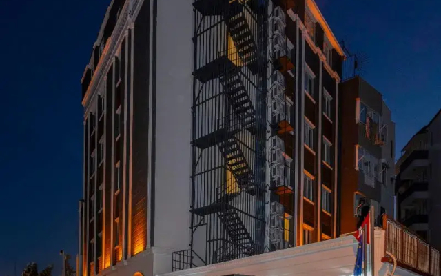 Diamond luxury Hotel