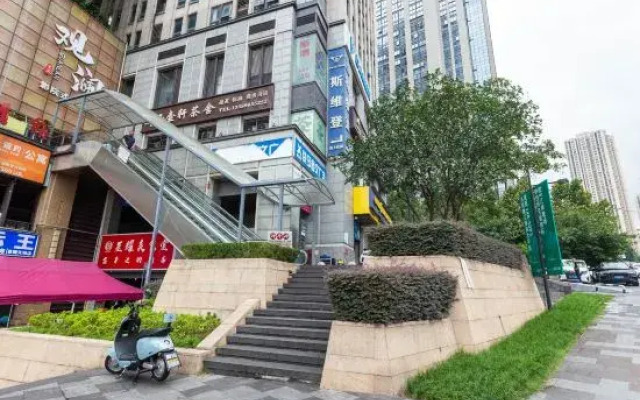 Unimore·Crafted Homestay (Chongqing)