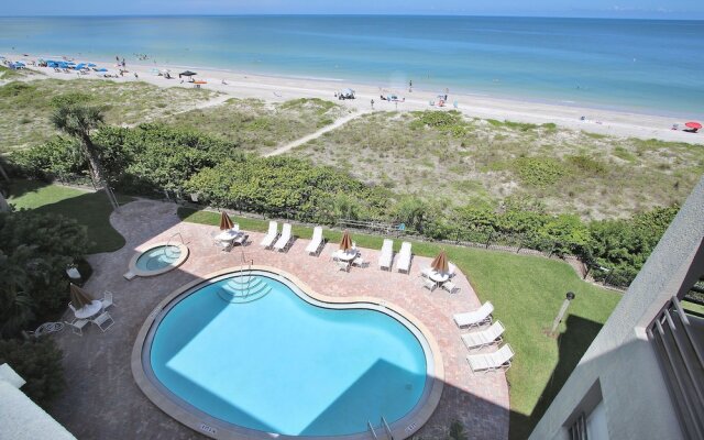 Pier House 402