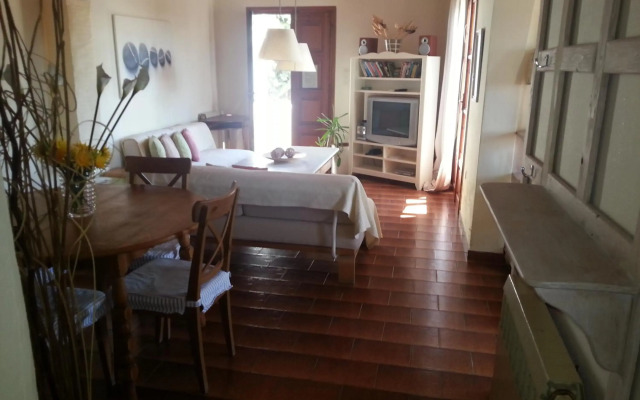 Studios and Suites Rania