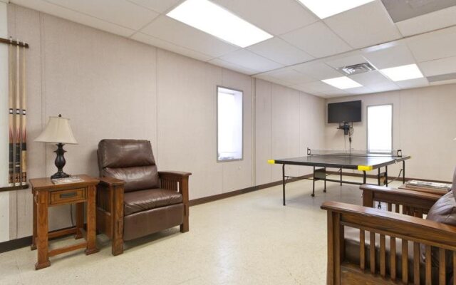 South Texas Lodge