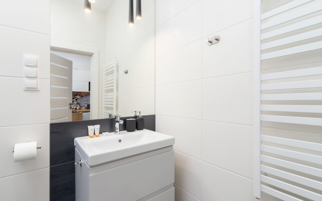 Kraków Studio Śląska by Renters