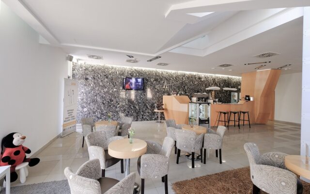 Business Hotel Astrum Laus