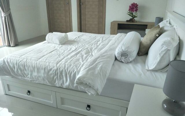 Tropical 2 Bedroom Pool Vill by PPF