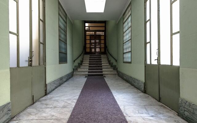 Yellow Vintage Studioflat