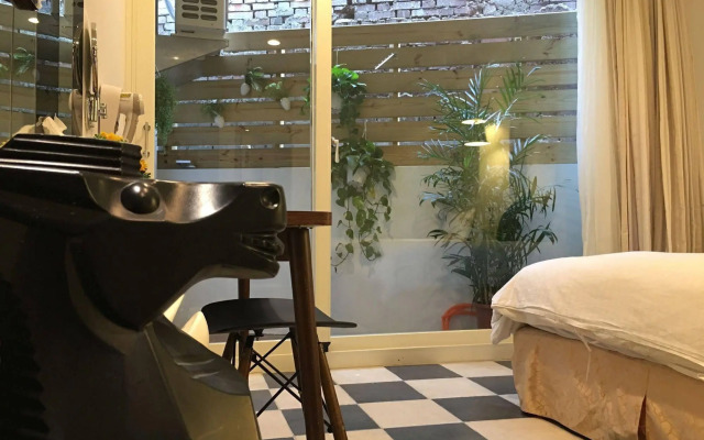 Mini Summer Hostel