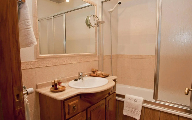 Don Felix Hotel y Restaurante