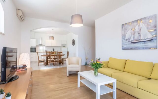 Villa 2 Pools 25951