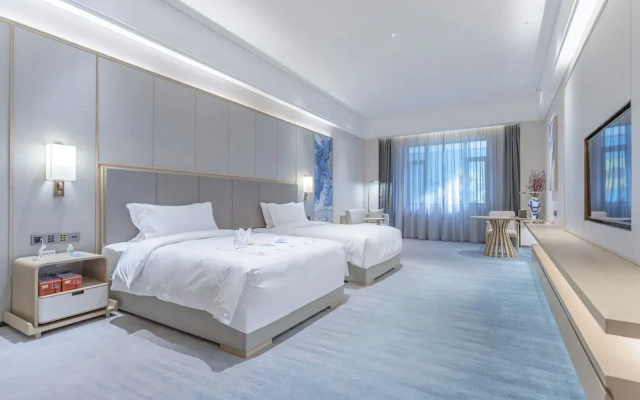 Qianhuazhou Hotel
