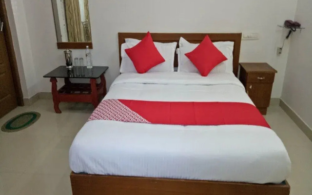 OYO 23503 Golden Valley Residency