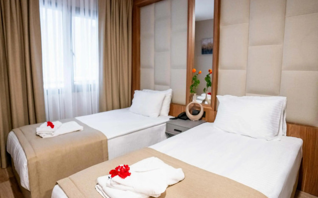 Lion Hotel