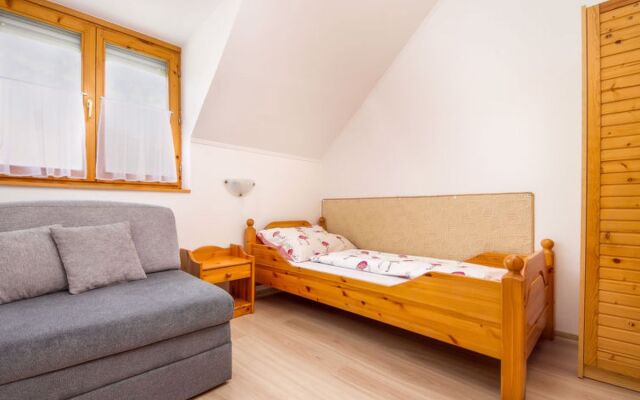 Apartment Cate Balatonmariafurdo
