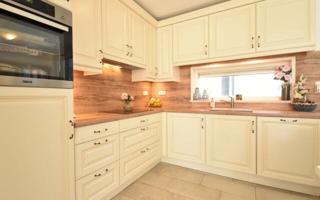 Beautiful Holiday Home in Middelburg Zealand with Garden
