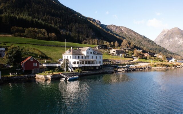 Fjærland Fjordstove Hotell