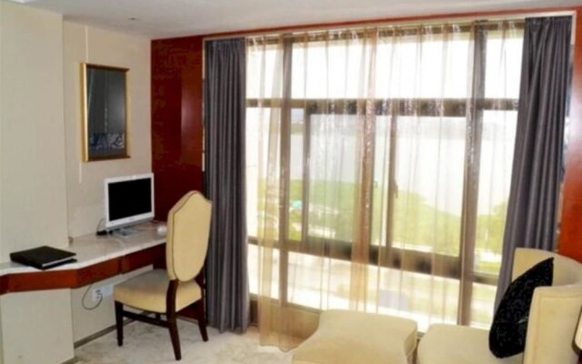 Tongling Pujing Hotel