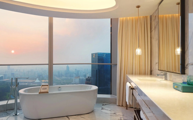 Na Lotus Hotel, a Luxury Collection Hotel, Nanning