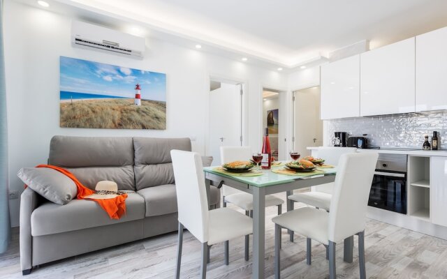 C104A Brand New Apartment, Big Terrace, Pool