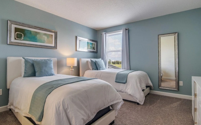 8BR ChampionsGate Pool Home wTheater