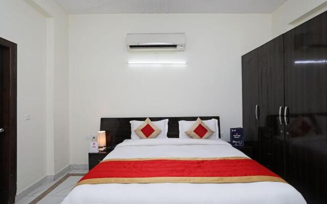 OYO 10928 Go Rooms