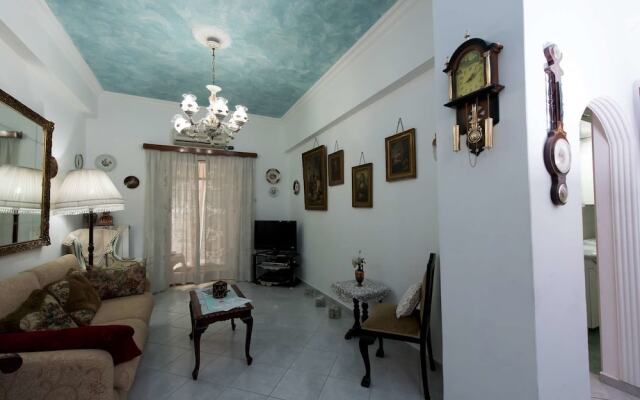 Garden Central Athinian Apartments