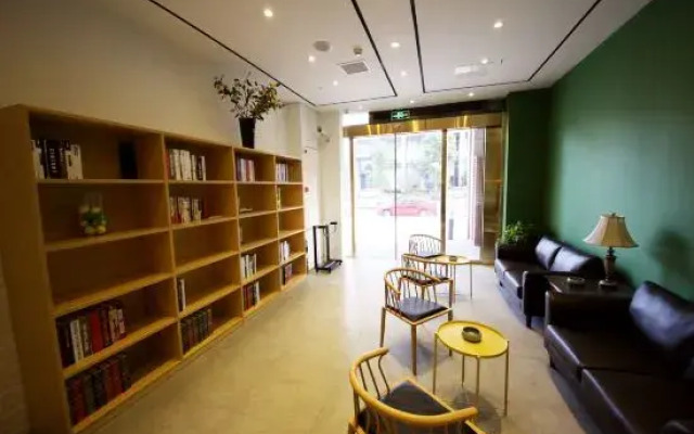 Lemon Tree Hotel