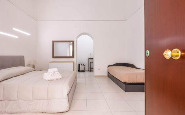 Miracoli 60 in Naples