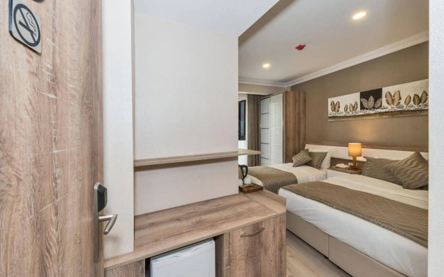 Alphonse Hotel