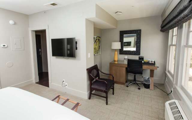 The Partridge Inn Augusta, Curio Collection by Hilton