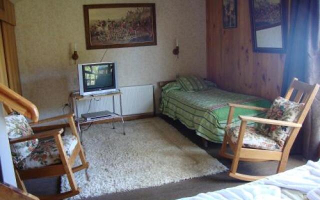 Hostal y Cabañas Lagune Club