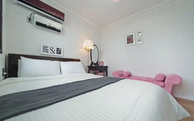 Taean Versailles Pension