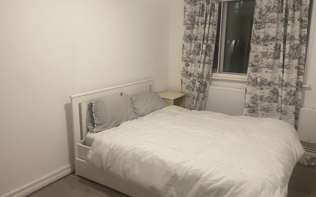 Captivating 3-bed Apartment in Central London
