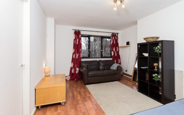 Spacious Flat Minutes from Kings Cross