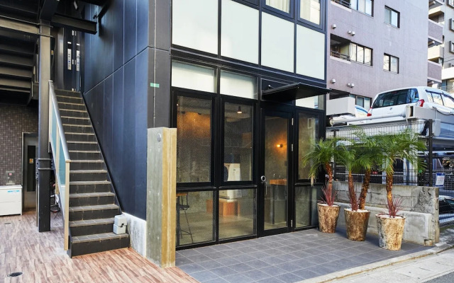 Mizuka Nakasu 7 Unmanned Hotel