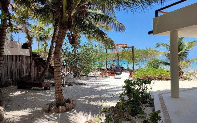 Casa Punta Coco & Beach Club
