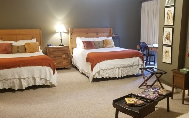 Downtown Guest Quarters Hotel