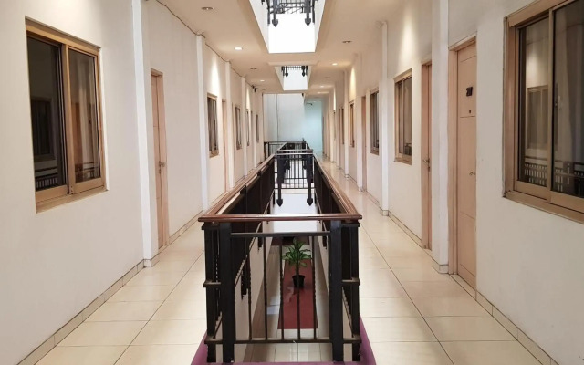Hotel DeQur Jakarta Kota