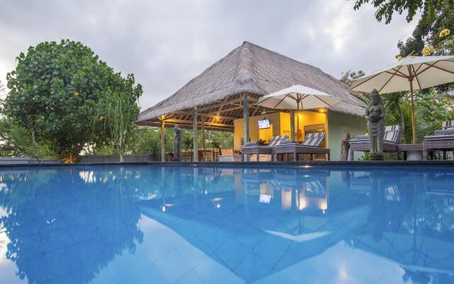 Komodo Garden Bungalow