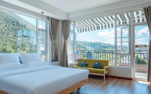 Floral Hotel · Mo Tan Lijiang